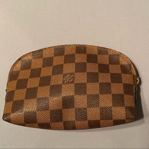 LV damier cosmetic bag